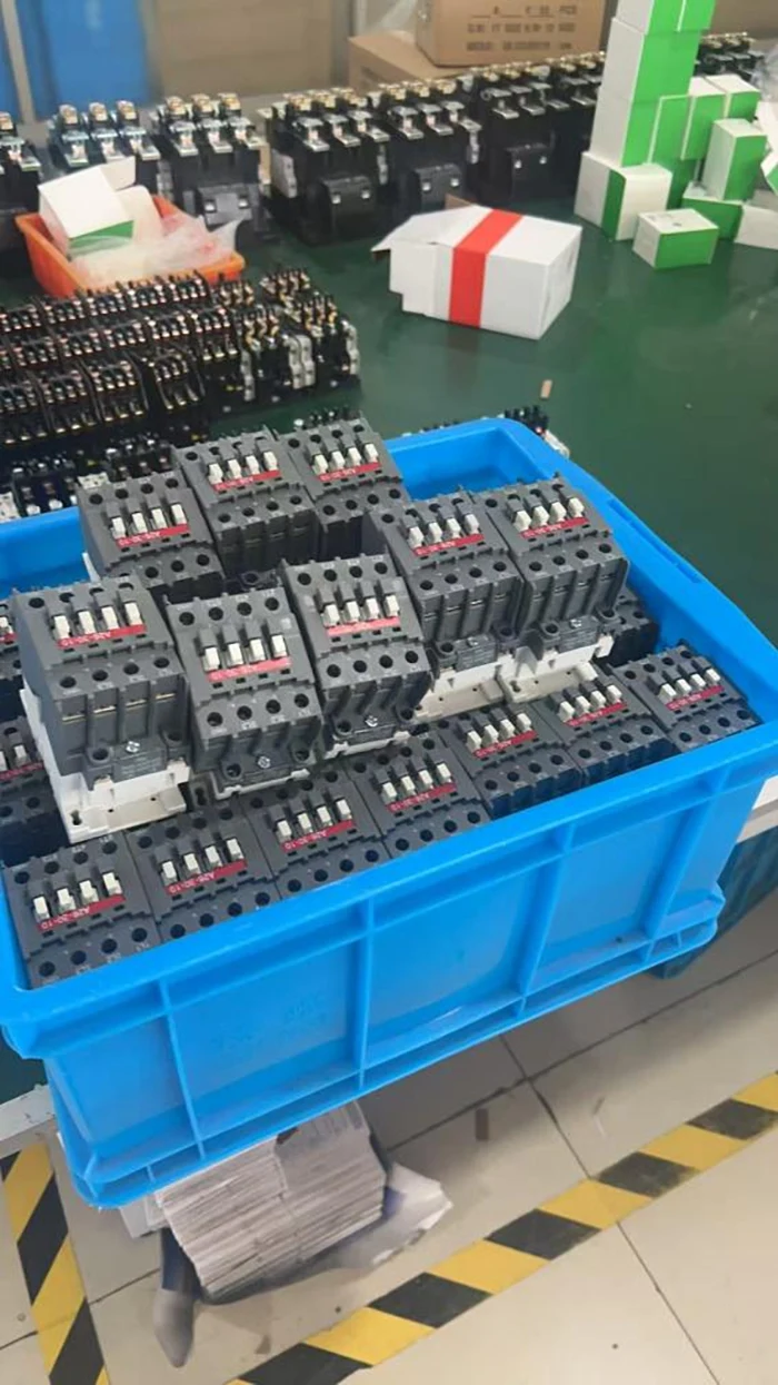 AX50-30-11 100A AC Contactor 3 Pole 1NO+1NC Auxiliary Contact